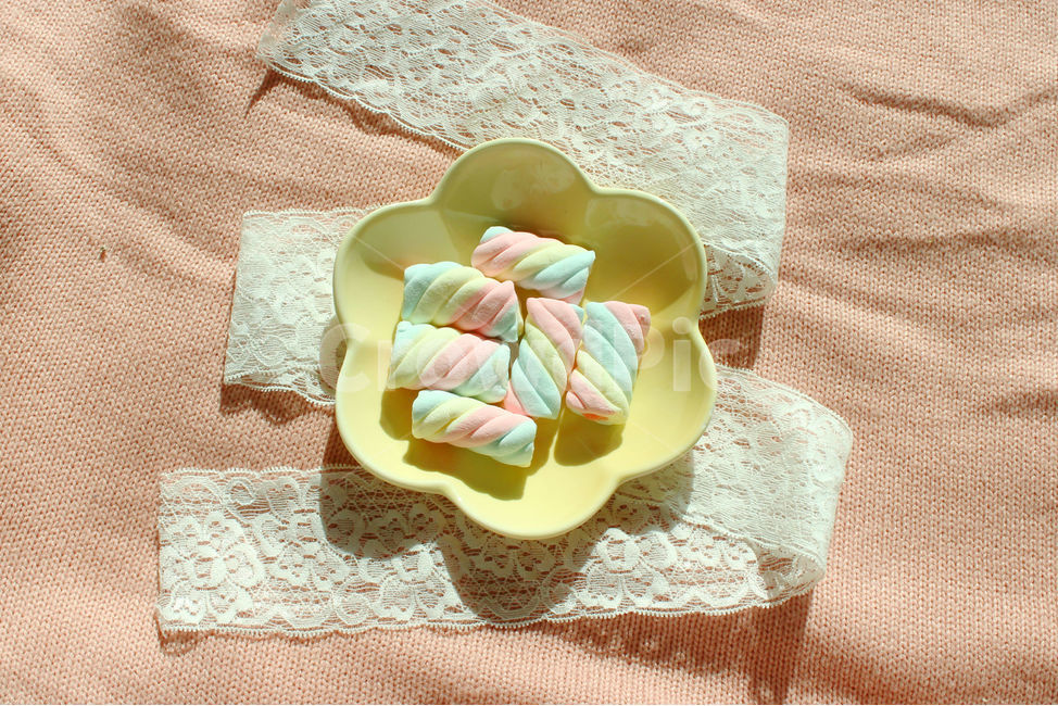 감성사진,마시멜로우,화이트데이,발렌타인데이,캔디,분홍색,하얀색,pink,white,candy,whiteday,디저트,노란색,yellow,음식,식재료,요리,food,cook,meal,dishes,food reserves,디저트,간식,후식,dessert,snack,감성,sensible,feeling