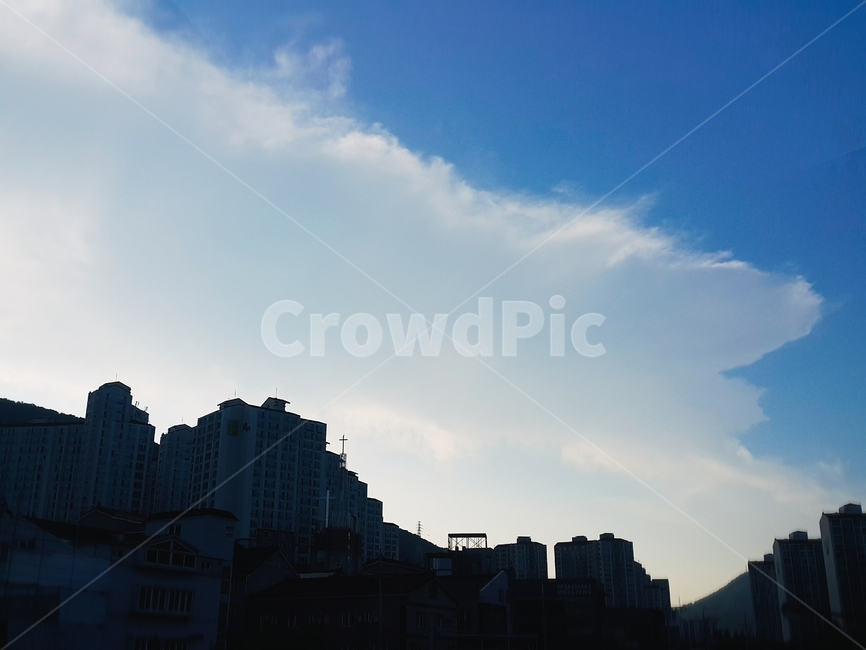 하늘,풍경,배경,파란,아파트,주택,건물,역광,도시,풍경,city,landscape,한국도시풍경,한국도시경관,korea cityscape,nature,자연,outdoors,옥외,weather,날씨,building,town,urban,어반,metropolis,중심지,시티