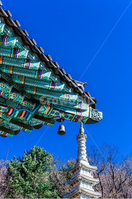 처마,탑,풍경,단청,선,한국전통,한국문화,korean traditional,korean culture,종교,신앙,religion,belief,faith,건축물,건물외관,exterior,building,structure,architecture,construction