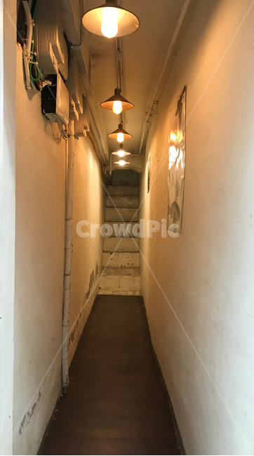 corridor,복도,flooring,바닥,조명,빛