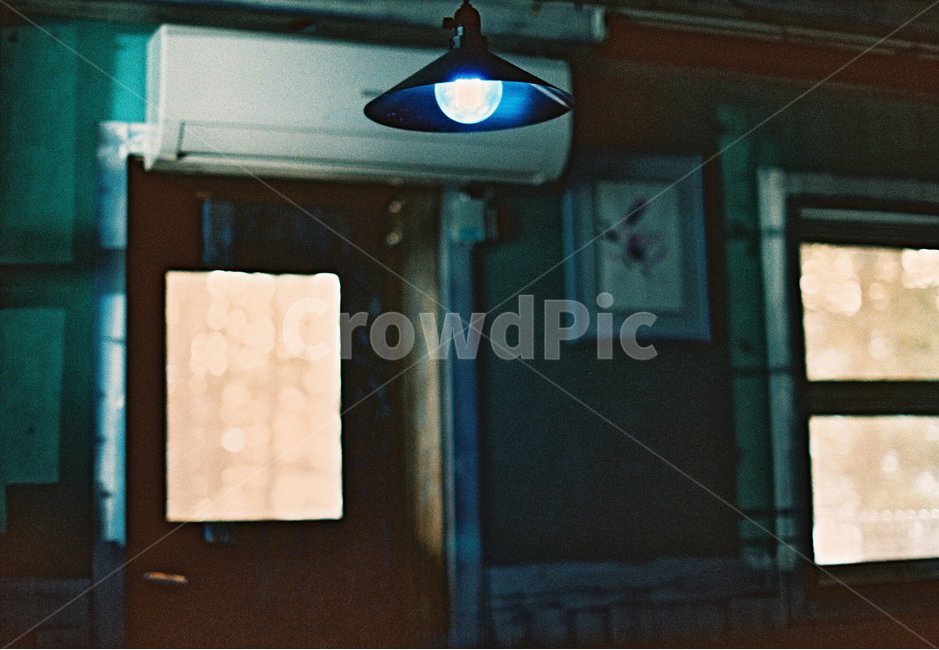 아날로그,필름,필름사진,filmphoto,감성,오후,8월,카페,창문,그림자,조명,휴가,휴식,감성,sensible,feeling,빈티지사진,빈티지느낌,빈티지감성,vintage,인테리어,실내디자인,interior design