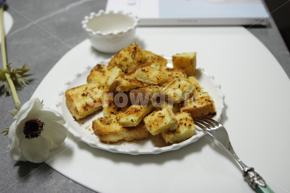 브런치,홈카페,홈브런치,집들이요리,요리,간식,마늘빵,토스트,빵,음식,식재료,요리,food,cook,meal,dishes,food reserves,빵,bread