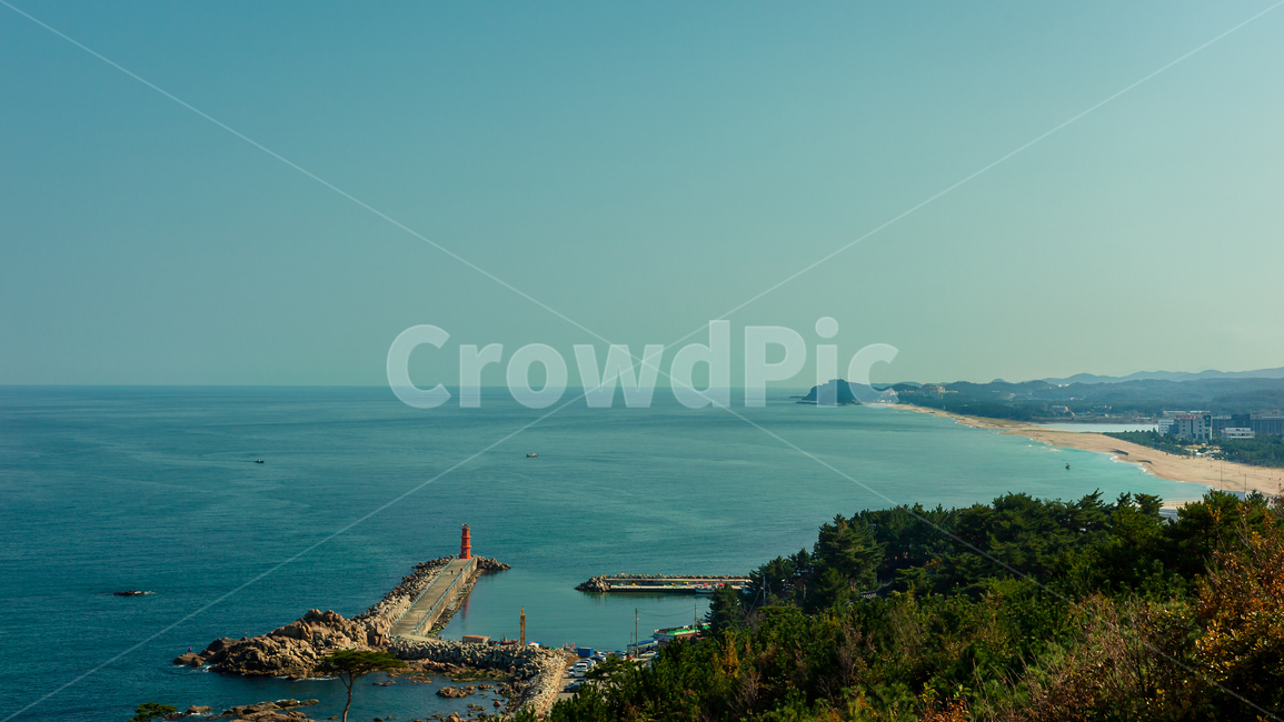 land,nature,ocean,sea,해안선,coast,등대,바다,해변,blue,자연,풍경,nature,landscape