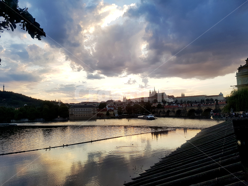 풍경,배경,구름,자연,하늘,강,바다,야경,sunset,background,nature,프라하,prague,도시,풍경,city,landscape,해외,외국,세계,foreign,oversea,world,세계도시풍경,해외도시풍경,외국도시풍경,world cityscape,water,물