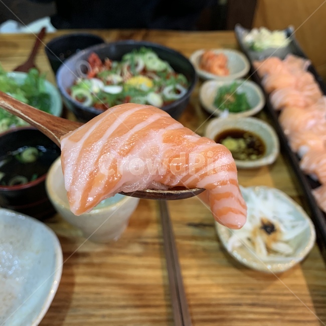 연어초밥,초밥,숟가락,음식,일식,음식,식재료,요리,food,cook,meal,dishes,food reserves