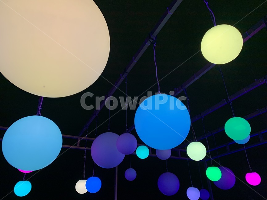 ball,공,sphere,구체,balloon,풍선,조형물,야경,동그라미,색깔,예쁜색