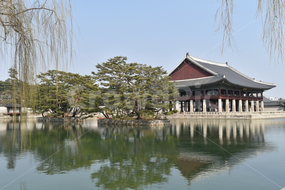 sky,pond,historic,island,Gyeonghoeru,tree,Korean,history,seoul,Gyeongbokgung,korea,traditional,mountain,Cheonwon region,tradition