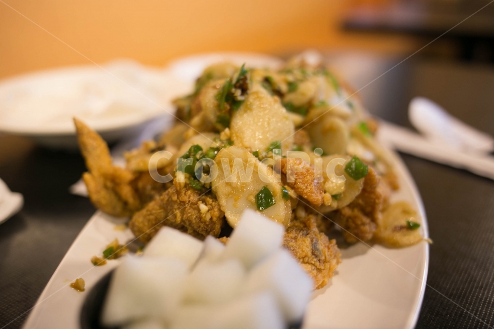치킨,치맥,마늘치킨,후라이드,생맥주,음식,식재료,요리,food,cook,meal,dishes,food reserves,육류,고기,meat