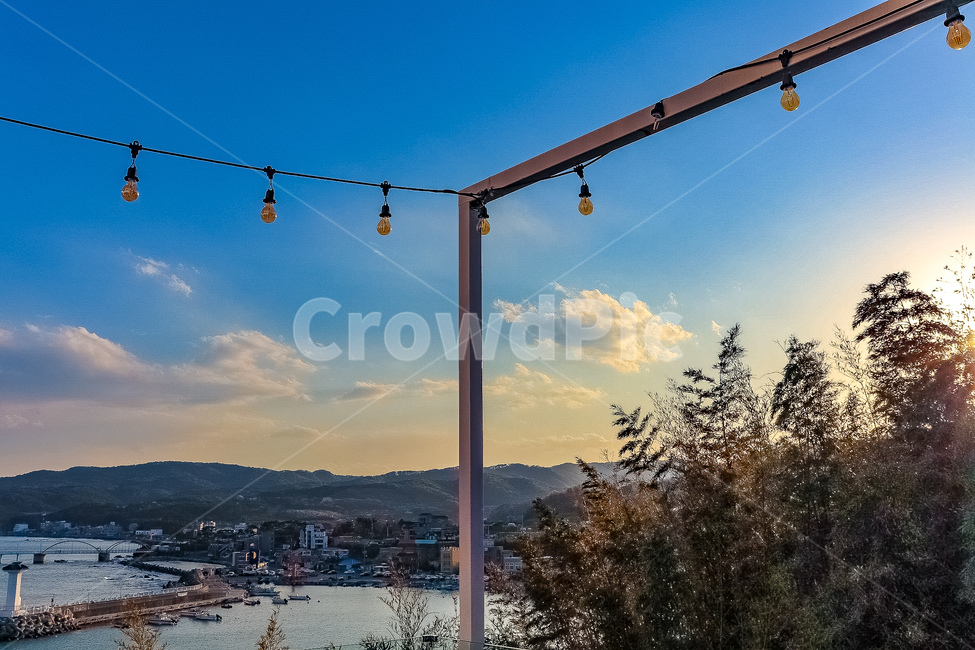 바다,구름,하늘,바닷가,sea,노을,물결,sunset,분위기,파도,여름,감성,파란색,바람,풍경,국내여행,해질녘,하늘색,수평선,황혼,저녁노을,아름다움,바다사진,일몰,일몰사진,석양,사진,붉은하늘,낭만,저녁놀,태양,운치,저녁하늘,자연,풍경,nature,landscape,handrail,난간,banister