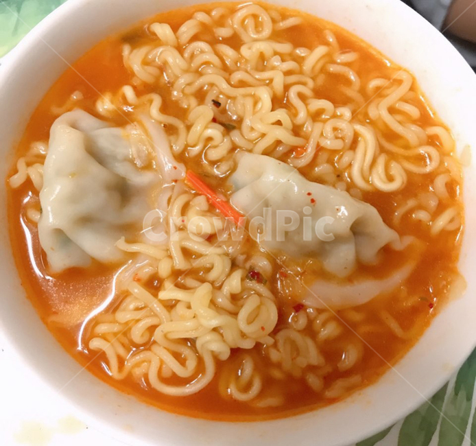 라면,여름,신라면,김치라면,만두라면,이열치열,김치,얼큰함