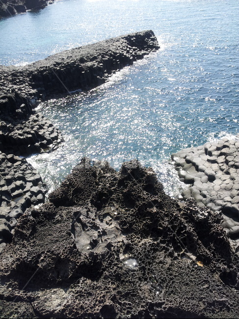 주상절리,제주도,주상절리대,서귀포,관광지,자연,풍경,nature,landscape,한국자연풍경,한국자연경관,korea nature landscape,제주도,jeju,jeju island,outdoors,옥외,sea,바다,water,물,ocean,대양,promontory,곶,land,땅,shoreline,해안선