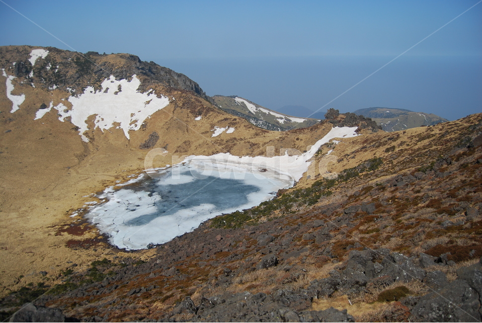 한라산,백록담,국립공원,하늘,자연,자연,풍경,nature,landscape,한국자연풍경,한국자연경관,korea nature landscape,제주도,jeju,jeju island,mountain,산,outdoors,옥외,ice,얼음,slope,경사,빙