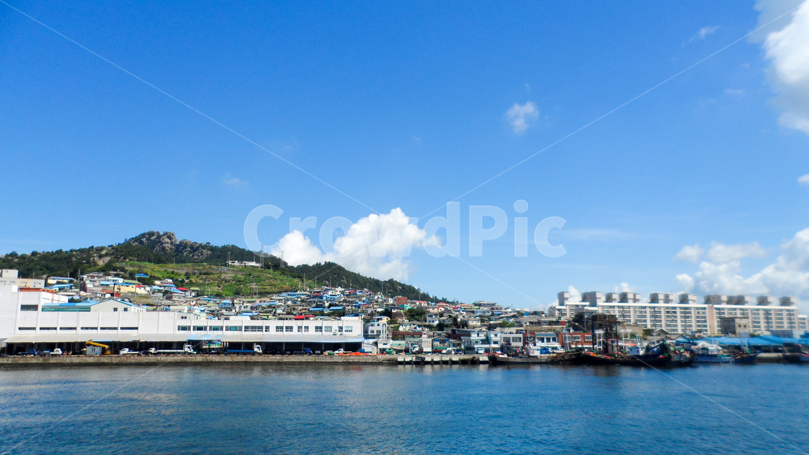 water,물,waterfront,워터프론트,해안가마을,산,바다,하늘