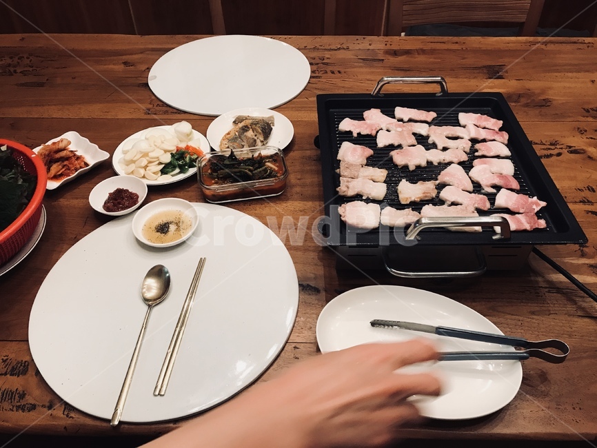 삼겹살,야채,고추장,저녁밥,가족식사,음식,식재료,요리,food,cook,meal,dishes,food reserves,한식,한국음식,한국요리,korean food,korean dishes,korean meal,korean cook