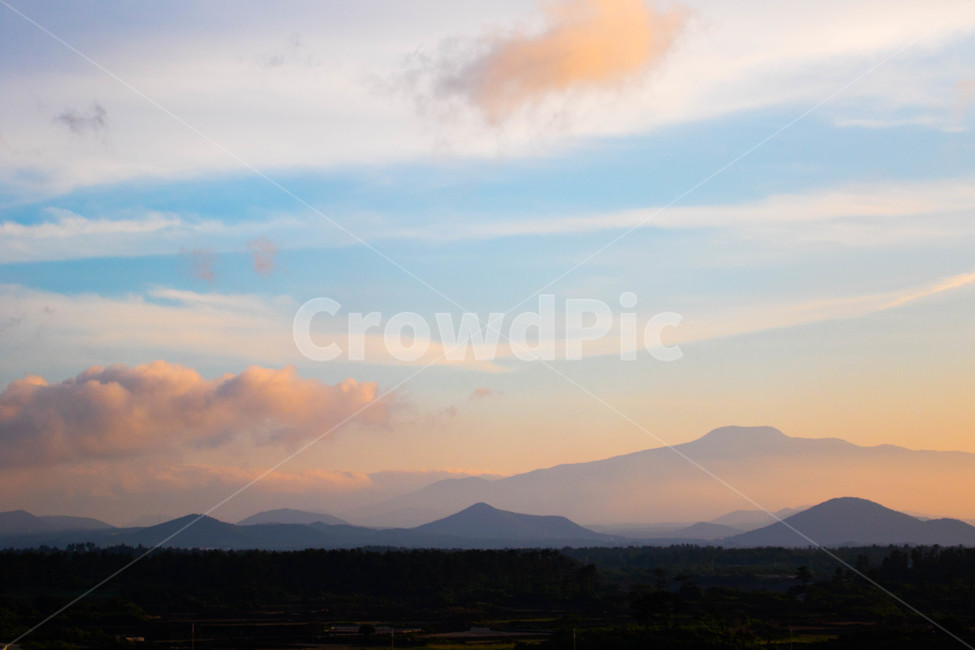 제주도,한라산,명산,풍경,색감,자연,자연,풍경,nature,landscape,한국자연풍경,한국자연경관,korea nature landscape,제주도,jeju,jeju island,색깔,색상,색채,색감,color sense,color sensitivity,feeling of color,outdoors,옥외,mountain,산,mountain range,산맥,weather,날씨