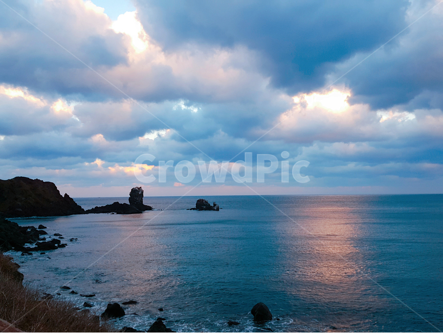 nature,자연,해안선,구름,sun,햇살,자연,풍경,nature,landscape,land,땅,outdoors,옥외,ocean,대양,sea,바다,water,물,shoreline,promontory,곶