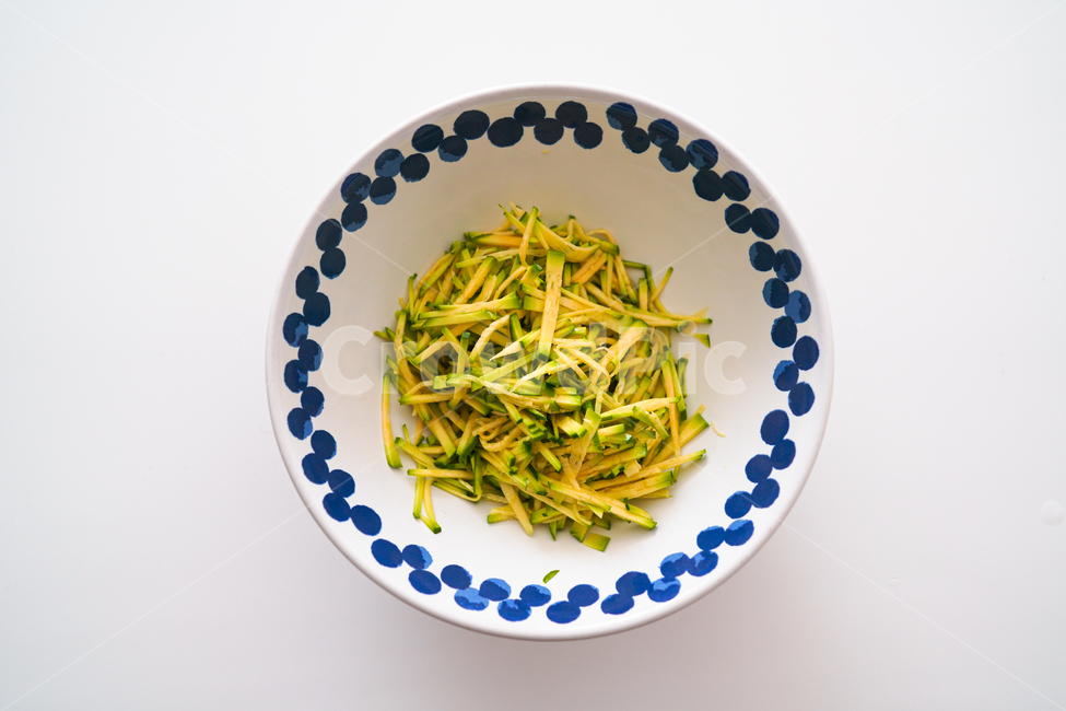 애호박,채썬,그릇,호박,얇은,재료,얇게,채썰은,음식,food