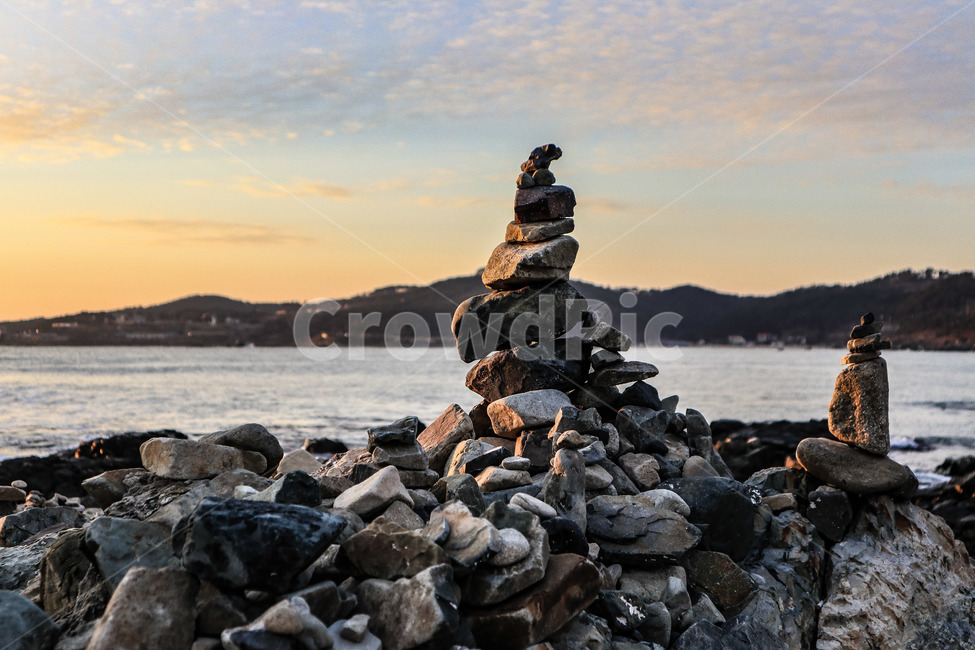 돌탑,바다,하늘,산,바위,구름,자연,풍경,nature,landscape,한국자연풍경,한국자연경관,korea nature landscape,rubble,파편