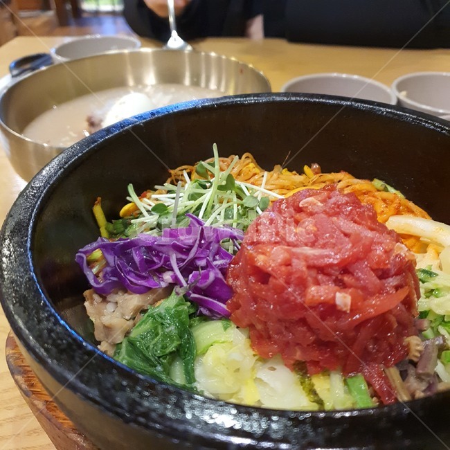 음식,한국,한식,비빔밥,food,korea,koreanfood,식사,밥,dish,meal,요리,음식,식재료,요리,food,cook,meal,dishes,food reserves