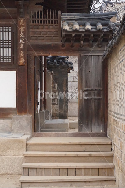 창경궁,경복궁,궁궐,한옥,전통,기와,문,기와집,전통적인,한국적인,고궁,처마,한국건축,풍경,한국,전통미,덕수궁,한국전통,한국문화,korean traditional,korean culture,건축물,건물외관,exterior,building,structure,architecture,construction
