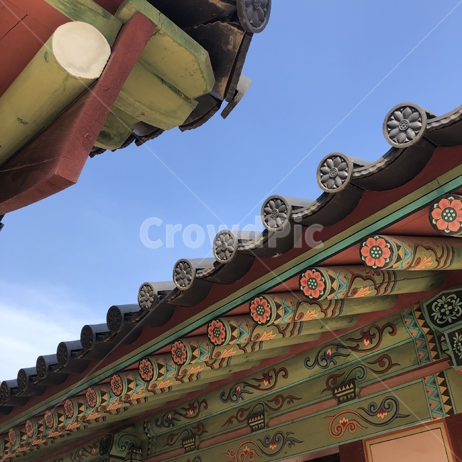 한옥,창덕궁,전통,하늘,전통문양,기와,햇살,한국전통,한국문화,korean traditional,korean culture,건축물,건물외관,exterior,building,structure,architecture,construction
