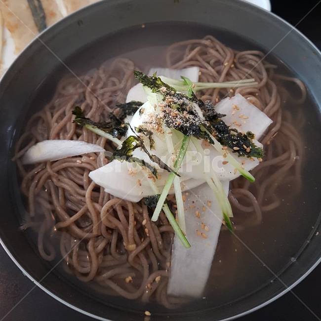 막국수,여름음식,면요리,음식,냉면