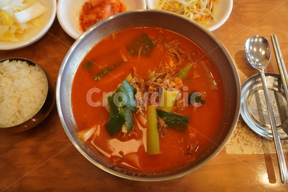 음식,요리,한식,식당,레스토랑,맛집,육개장,반찬,밥,접시