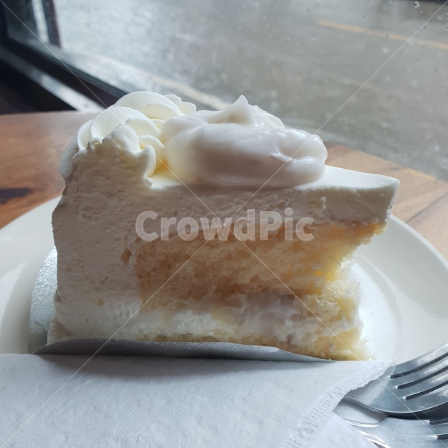 디저트,후식,헤이즐넛,coconut,cake,dessert,cream,크림,케이크,코코넛케익