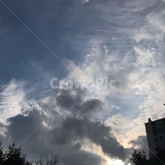하늘,구름,날씨,옥외,자연,nature,cloud,outdoors,sky,weather,건물,building,나무,tree