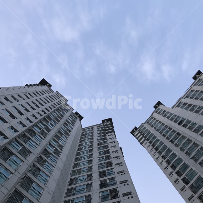 building,건물,highrise,고층건물,아파트,apartmentbuilding,apartment,하늘,구름,sky,cloud