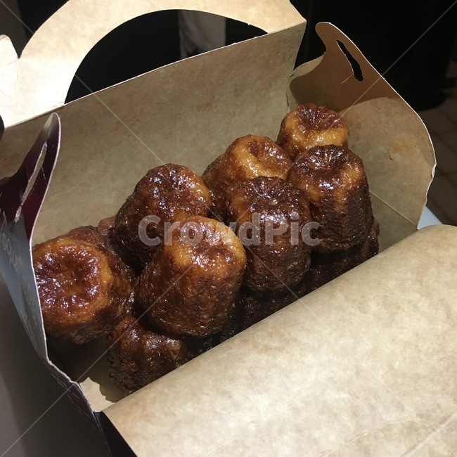 프랑스,디저트,까늘레,티타임,간식,갈색,브라운,음식,식재료,요리,food,cook,meal,dishes,food reserves,빵,bread,디저트,간식,후식,dessert,snack