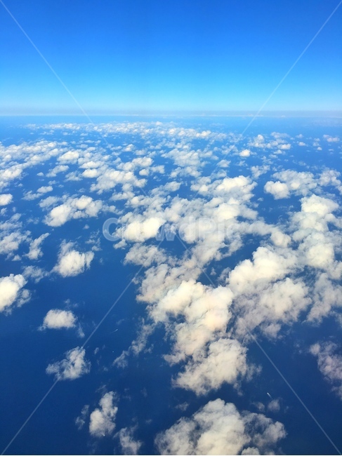 구름,하늘,지평선,색상,바다,파란색,시원한,청량감,자연,풍경,nature,landscape,outdoors,옥외,azure sky,푸른 하늘,sky