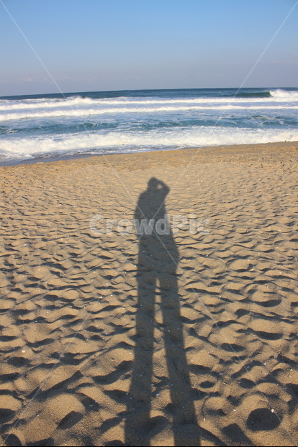 바다,해수욕장,여행,겨울여행,강릉,속초,바닷가,해변,파도,모래사장,경포대,겨울바다,자연,자연,풍경,nature,landscape,해변,바다,beach,sea,사람,인물,인간,human,person,인물실루엣,사람실루엣,character silhouette,human silhouette,soil,흙,outdoors,옥외,sand,모래,rug,깔개