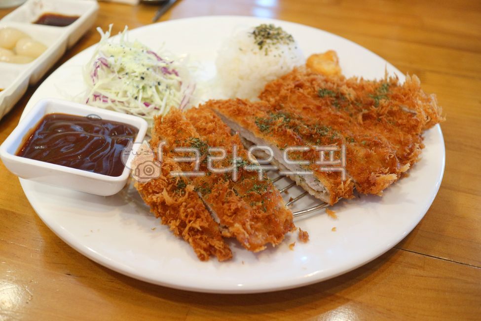 음식,요리,푸드,먹거리,한국음식,일식,돈까스,튀김,dish,food,eating,koreanfood,japanesefood,porkcutlet,tempura,tonkatsu
