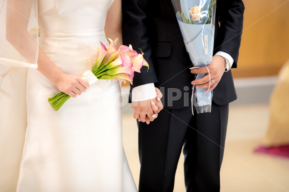 결혼,꽃,부부,드레스,결혼식,wedding,사람,인물,인간,human,person,연인,커플,사랑,lover,couple,결혼,혼례,웨딩,wedding,marriage,marry,기념일,축하,anniversary,congratulation,celebrate,celebration