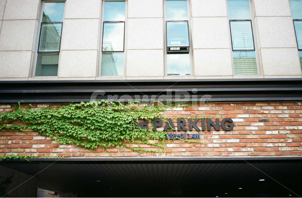 주차,주차장,건물,골목,주차건물,건축물,건물외관,exterior,building,structure,architecture,construction