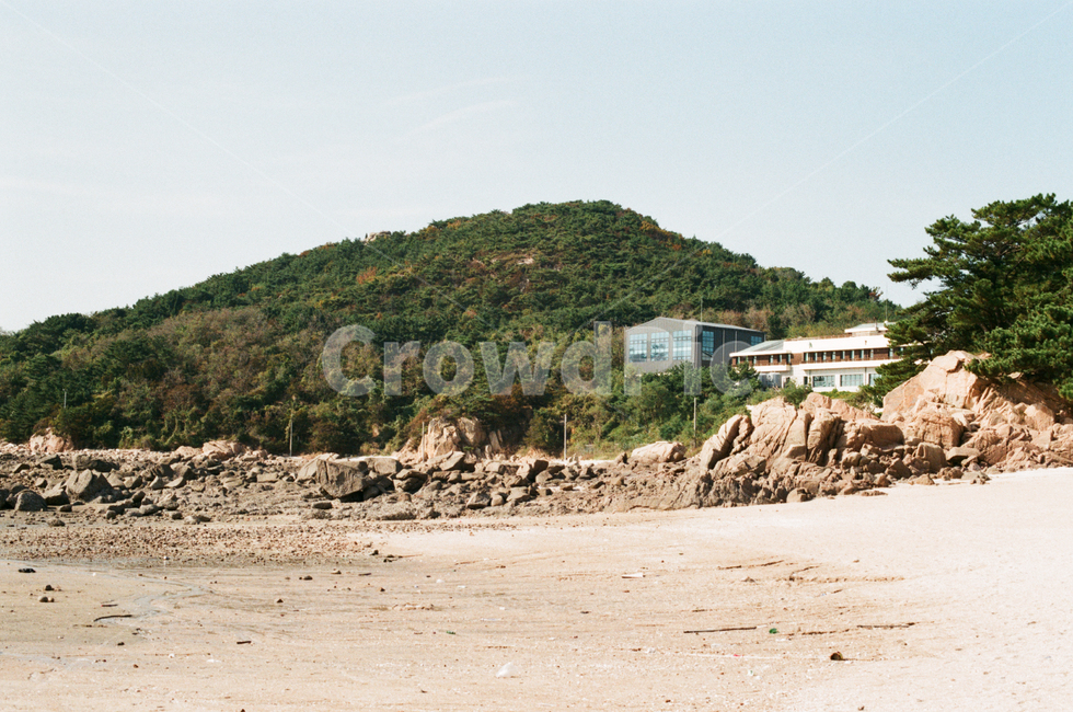 바다,산,산풍경,바다뒤의산,해변,자연,풍경,nature,landscape,shoreline,해안선,water,물,outdoors,옥외,sea,ocean,대양,land,땅