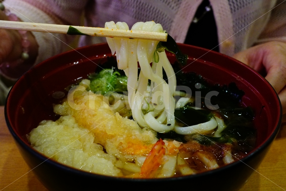 우동,일식,일본,요리,식사,메뉴,나무젓가락,그릇,접시,식당,테이블,컵,japan,튀김,튀김우동,맛집,맛있는,맛있다,간장,레시피,cook,noodle,일본요리,라면,음식,식재료,요리,food,cook,meal,dishes,food reserves,면류,면요리,noodles,일식,일본음식,일본요리,Japanese food,Japanese dishes,Japanese meal,Japanese cook