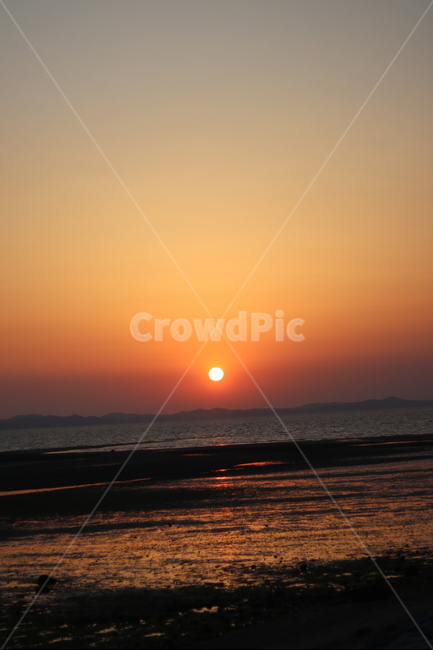일몰,해,저녁,맑음,바다,자연,풍경,nature,landscape,해변,바다,beach,sea,outdoors,옥외,sunlight,햇빛,dusk,황혼,sky,하늘,dawn,새벽,sunset,red sky,붉은 하늘