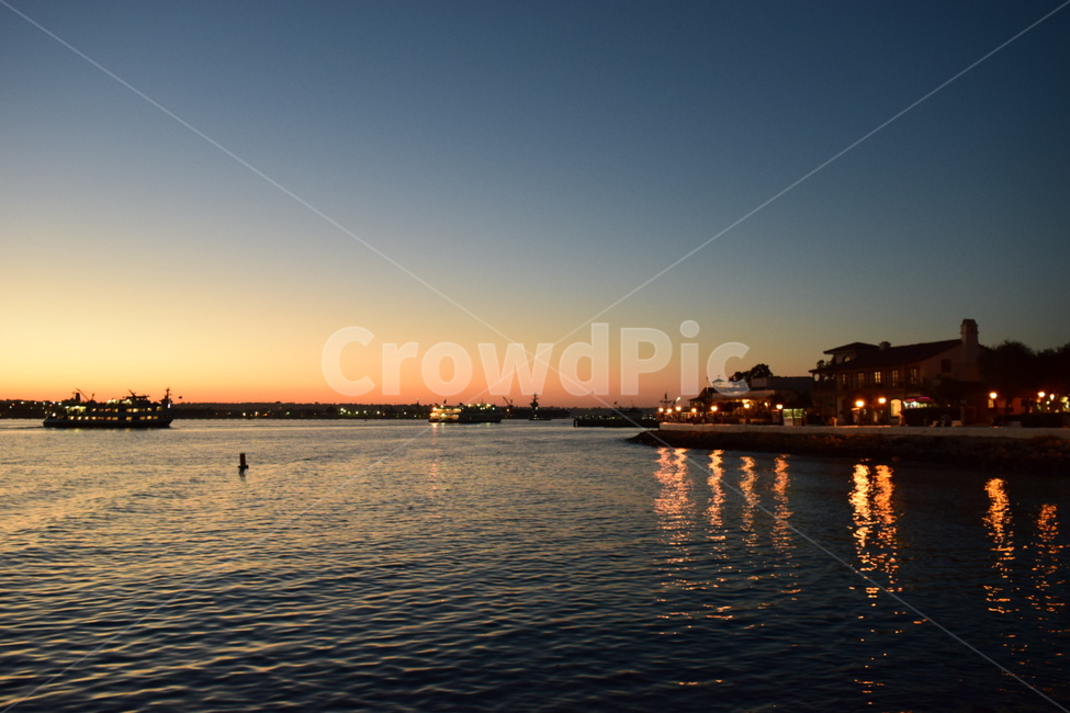 배,씨포트빌리지,미국,노을,선셋,자연,바다,seaport,waterfront,boat,보트,선박,nature,sunset,night,evening,저녁,나무,tree,sandiego,샌디에고,sky,하늘,붉은하늘,redsky,세계도시풍경,해외도시풍경,외국도시풍경,world cityscape