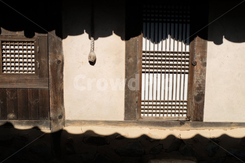 한국,전통,그림자,한옥,햇살,따뜻한,따사로운,korean,tradition,warm,house,한국전통,한국문화,korean traditional,korean culture,건축물,건물외관,exterior,building,structure,architecture,construction