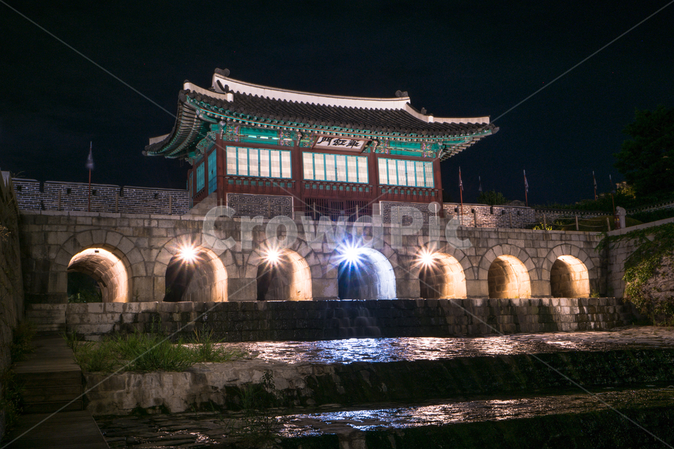수원,수원화성,화홍문,방화수류정,야경,자연,풍경,한국,naure,landscape,nightview,korea,야경,밤,풍경,nightscape,night,landscape,한국전통,한국문화,korean traditional,korean culture,랜드마크,landmark,tourist attraction,한국랜드마크,한국관광지,한국명소,korea landmark,korea tourist attraction,architecture,건축물,building,건물,worship,예배,shrine,신사,pagoda,탑