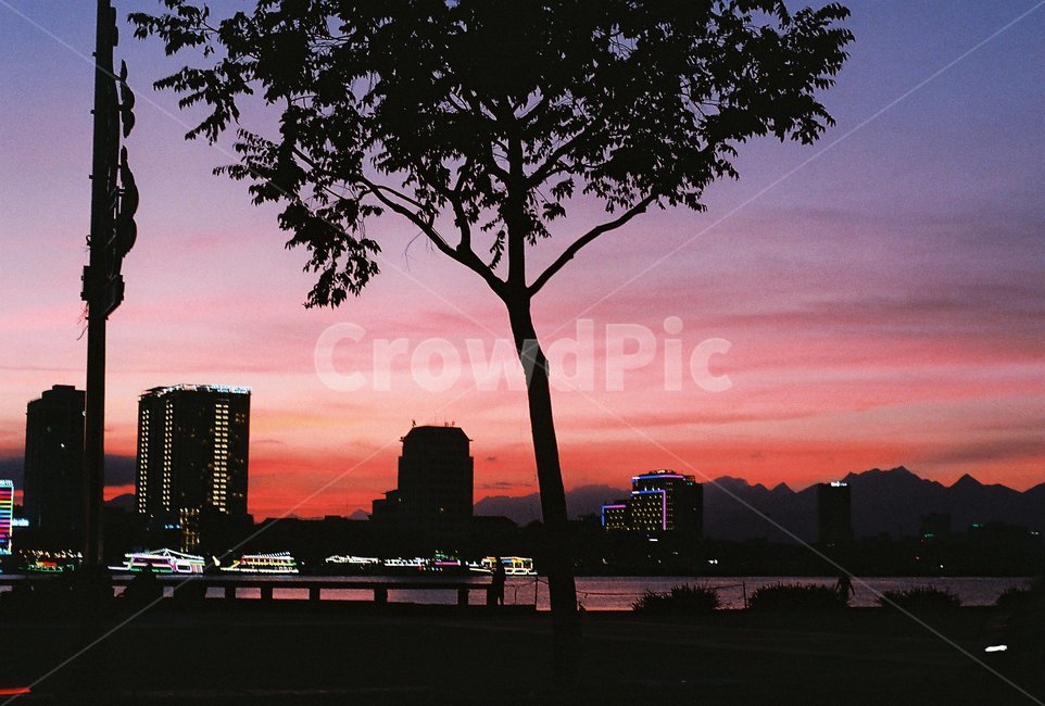 일몰,야경,도시,건물,강,도시,풍경,city,landscape,해외,외국,세계,foreign,oversea,world,세계도시풍경,해외도시풍경,외국도시풍경,world cityscape,실루엣,그림자,silhouette,shadow,nature,자연,outdoors,옥외