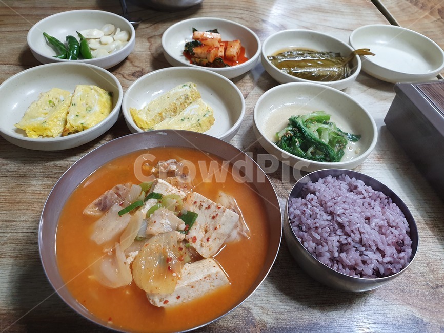 동태찌개,음식,한식,밥,맛집,혼밥,식사,찌개,반찬,음식,식재료,요리,food,cook,meal,dishes,food reserves,한식,한국음식,한국요리,korean food,korean dishes,korean meal,korean cook