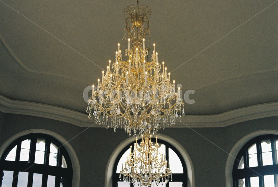 샹들리에,chandelier,인테리어,조명,빛,화려함,장식,인테리어,실내디자인,interior design