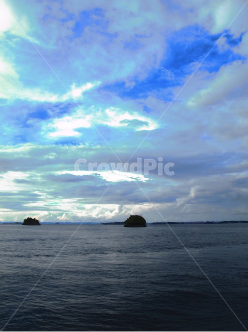 nature,자연,outdoors,옥외,land,나라,ocean,대양,sea,바다,water,물,shoreline,해안선,coast,연안,하늘,sky,구름,cloud