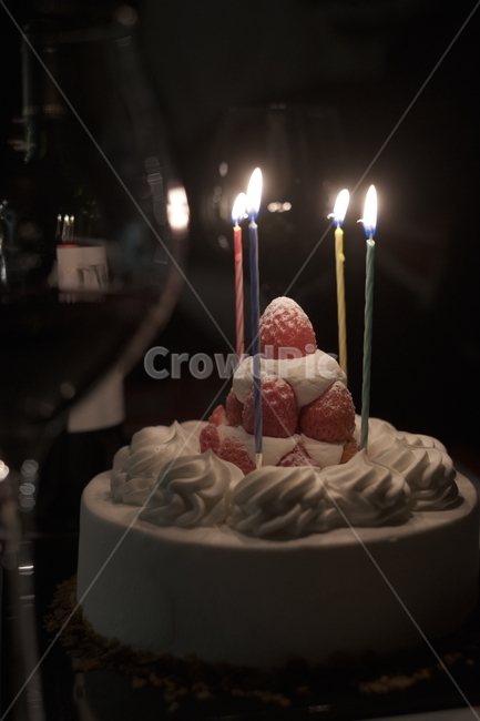 연말파티,연말,파티,케이크,와인,기념일,축하,anniversary,congratulation,celebrate,celebration,음식,식재료,요리,food,cook,meal,dishes,food reserves,빵,bread,디저트,간식,후식,dessert,snack
