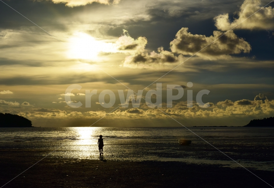 석양,풍경,해질무렵,바닷가,여행,노을,sunset,해변,자연,소년,어촌,무인도,하늘,구름,자연,풍경,nature,landscape,해변,바다,beach,sea,여행,휴가,traveling,vacation,trip,휴식,힐링,rest,relaxation,healing,사람,인물,인간,human,person,flare,플레어,light,빛,sunlight,햇빛
