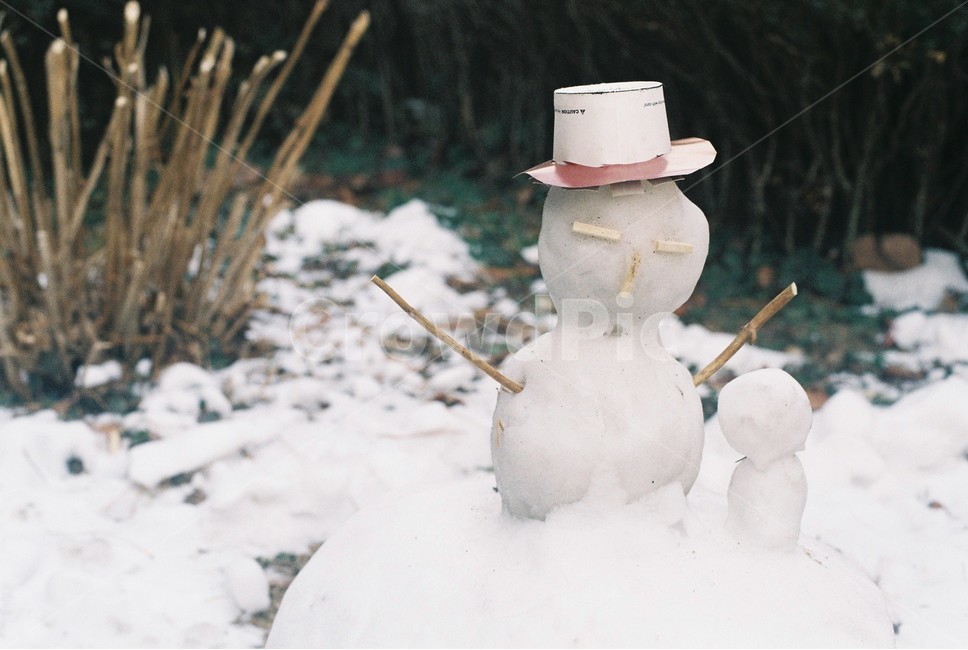 눈사람,겨울,눈,동심,snowman,winter,seoul,따뜻한,귀여운,어린아이,아이,작품,겨울,계절,winter,season,감성,sensible,feeling