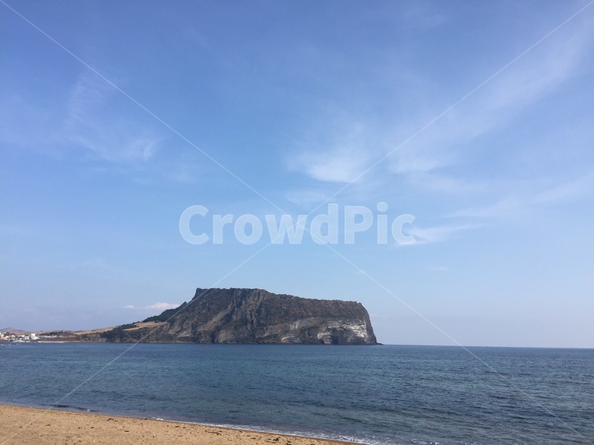 제주도,해변,바다,용머리해안,outdoors,옥외,nature,자연,곶,promontory,땅,land,shoreline,해안선,water,물,sea,자연,풍경,nature,landscape,ocean,대양